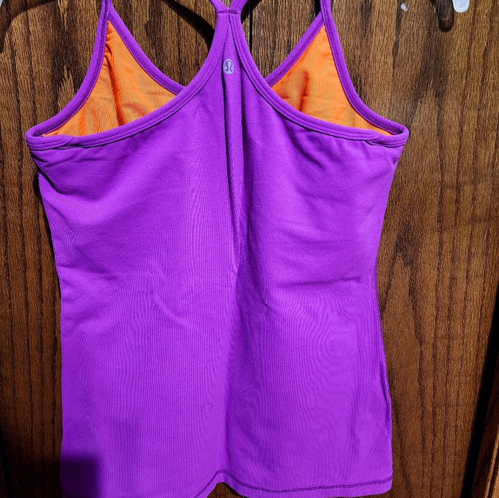 Lululemon - Picture 2 of 4